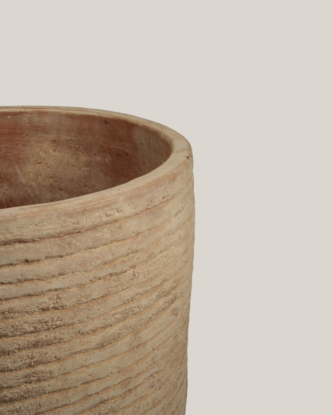 Tall Egg Pot Horizontal