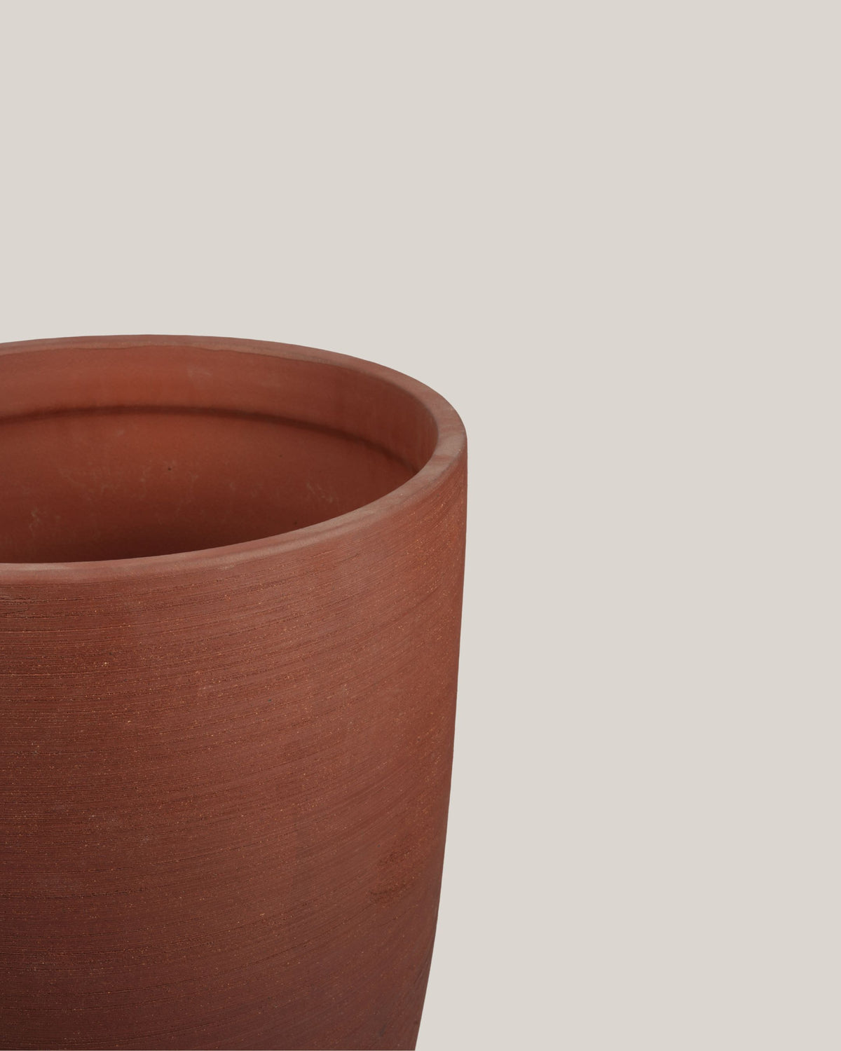 Esben Fiber Clay Planter