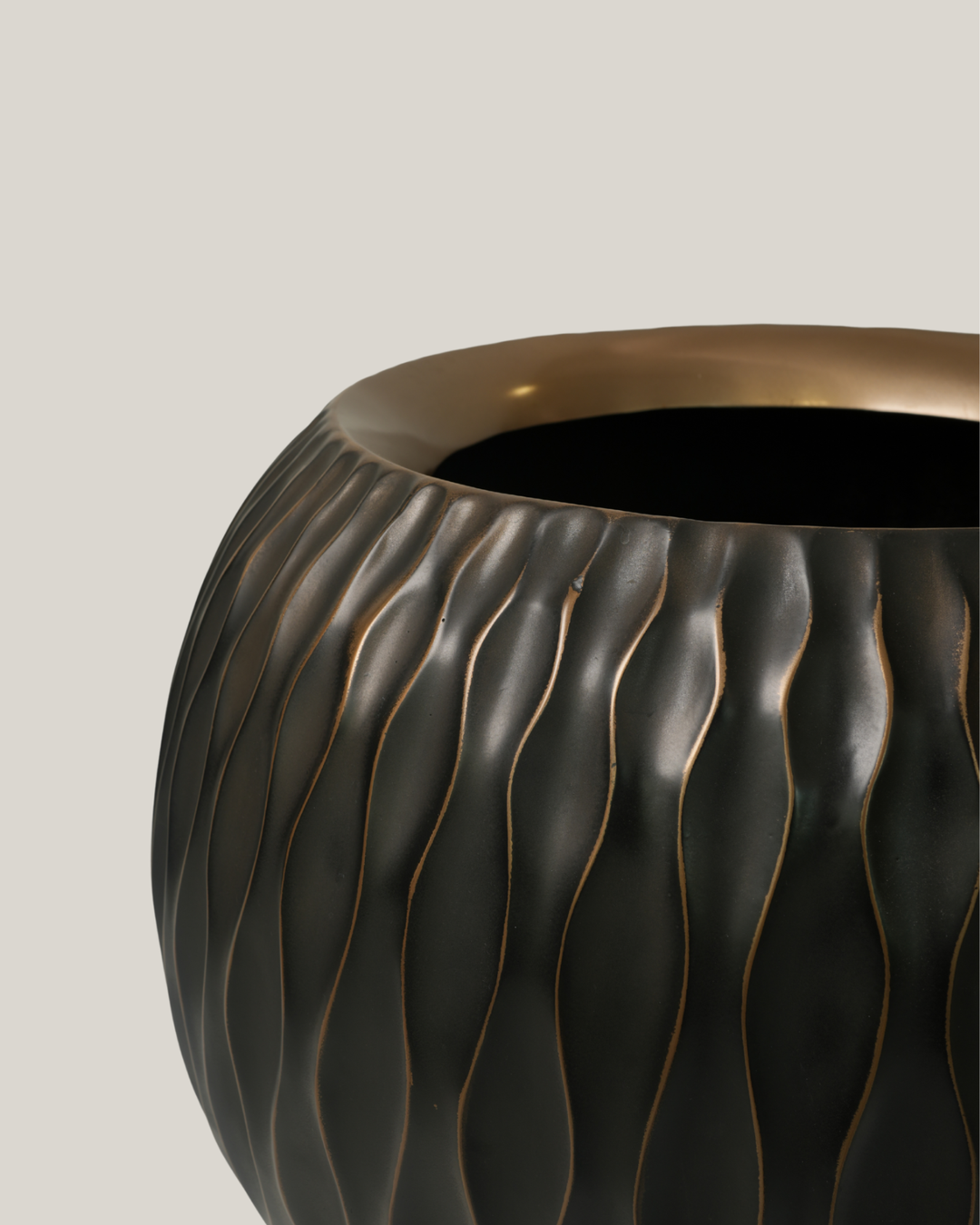 Globe Antique Bronze