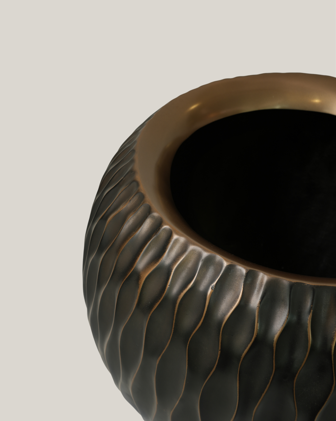 Globe Antique Bronze