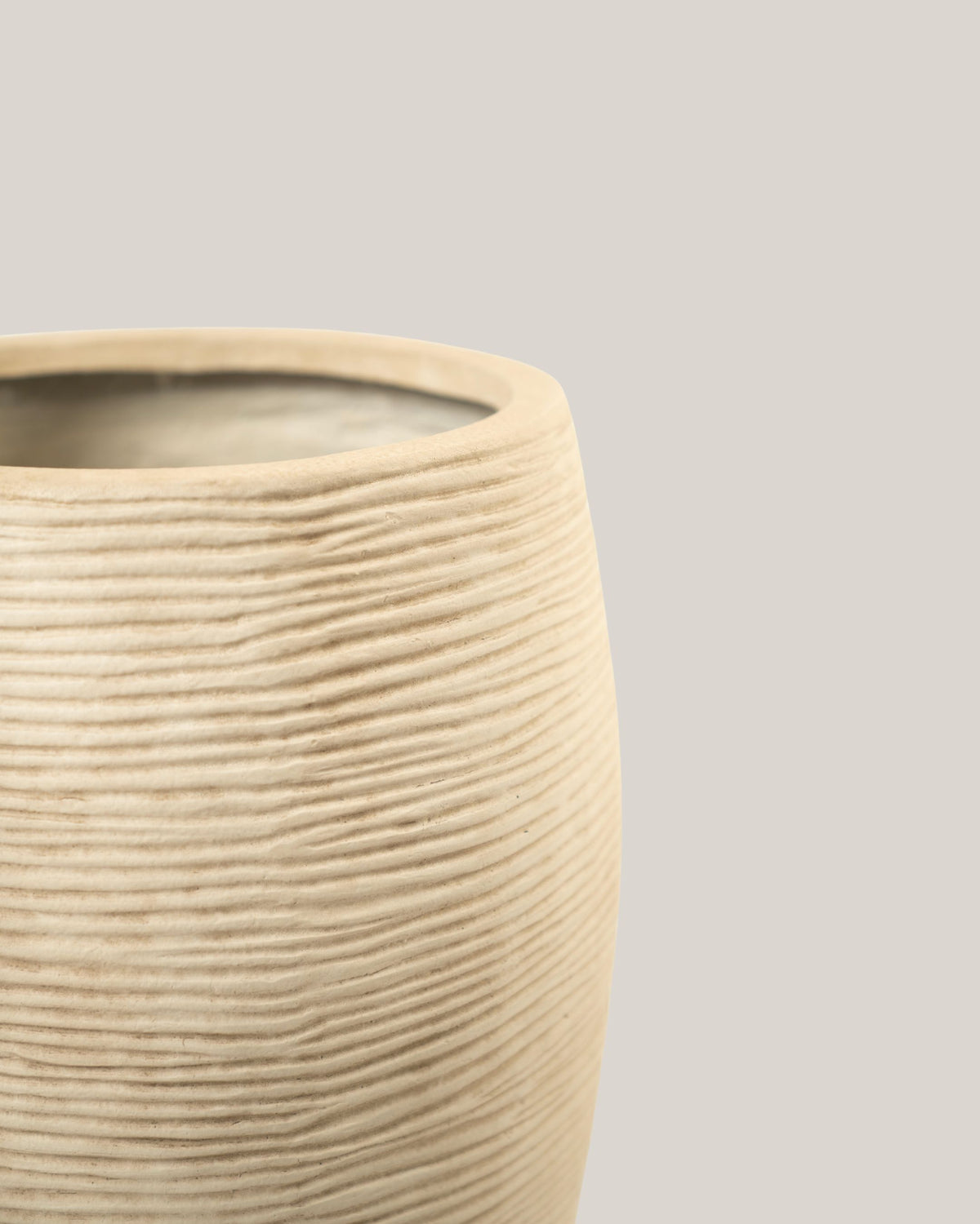 Liner Ribbed Planter