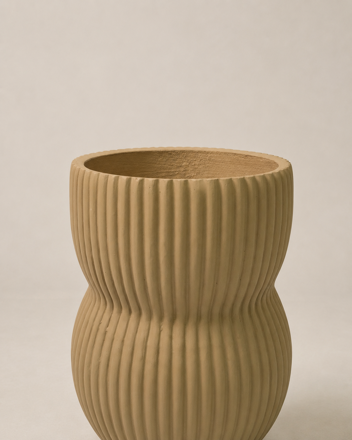 Grooved Fiberclay Pot Beige