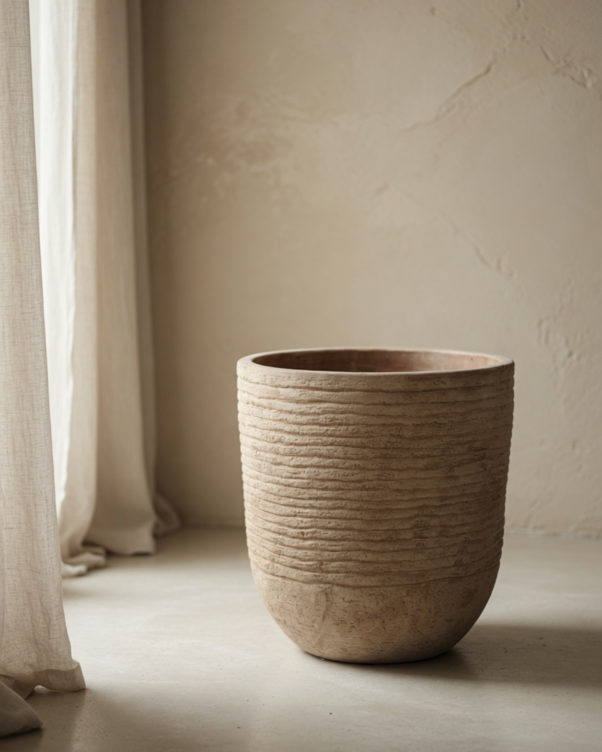 Tall Egg Pot Horizontal